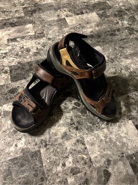 Ecco Brown and Black Leather Outdoor Sandals